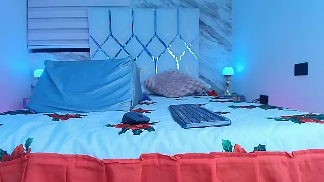 cataleya ebony  online show from December 5, 3:05 am