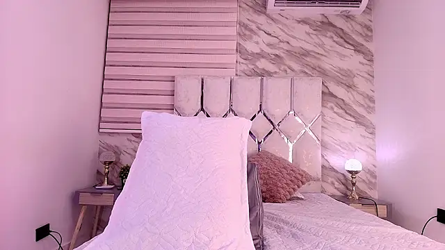 cataleya ebony  online show from February 10, 3:05 am