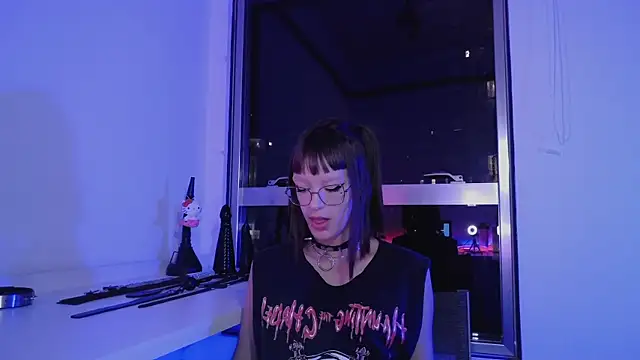 nina kink online show from October 25, 9:59 pm