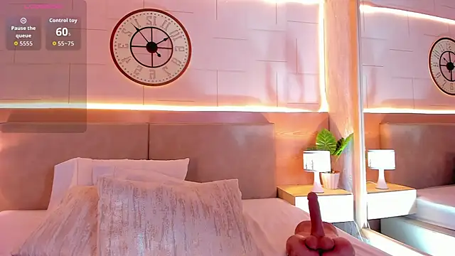 Meloddy Rose online show from February 11, 4:34 am