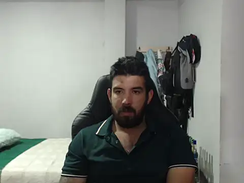 Axel11113 online show from December 19, 2:15 am