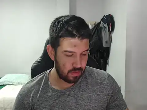 Snapshot of Axel11113 chatting on November 28, 2:34 am Axel11113 online show from November 28, 2:34 am