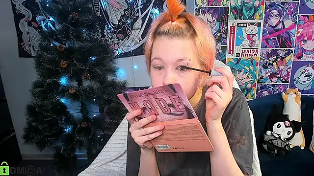 CarolineRichter online show from December 21, 7:04 pm