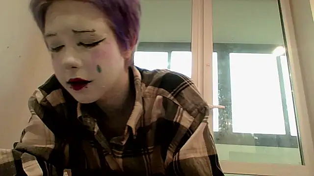 CarolineRichter online show from October 30, 7:39 am