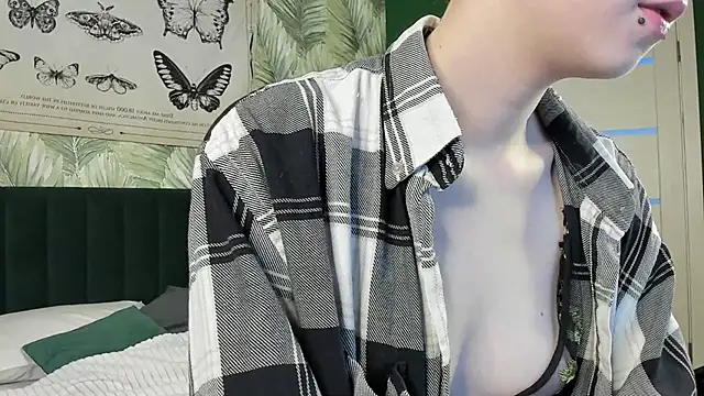 CarolineRichter online show from November 21, 2:10 am