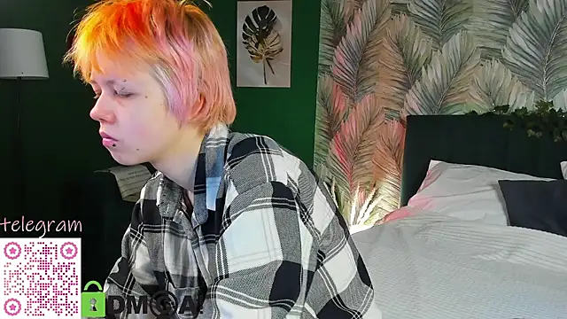 CarolineRichter online show from December 20, 1:08 am