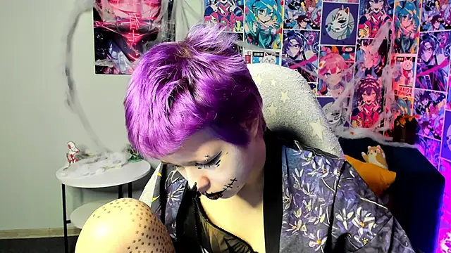 CarolineRichter online show from October 27, 4:02 am