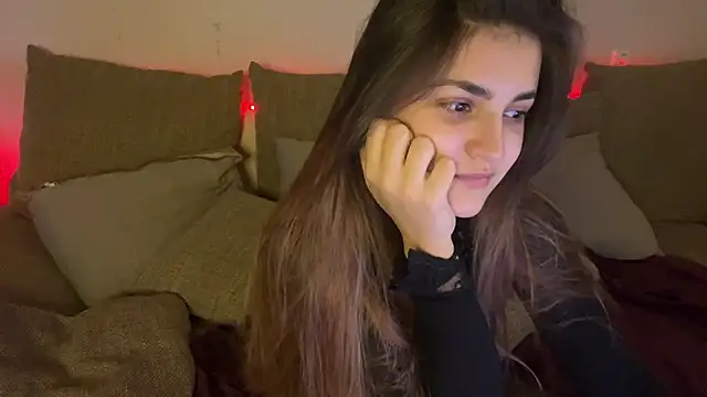 Vivalenti Kiss online show from December 4, 12:37 pm