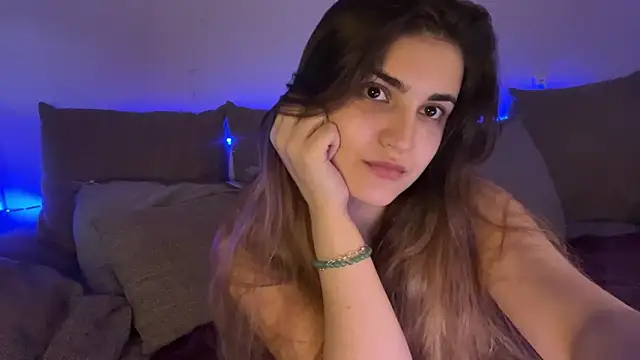 Vivalenti Kiss online show from December 5, 12:48 pm