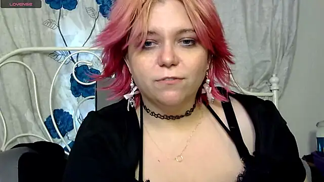 Snapshot of g0lden_are0las89 chatting on May 19, 6:48 pm g0lden are0las89 online show from May 19, 6:48 pm