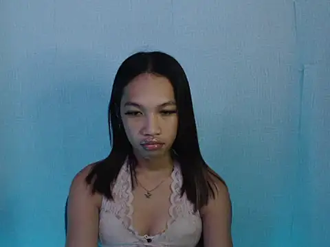 Snapshot of your_wifey chatting on October 9, 6:47 am your wifey online show from October 9, 6:47 am