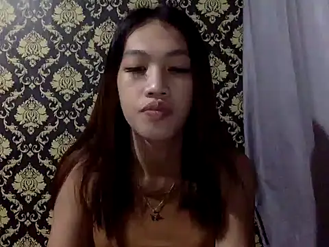 your wifey online show from October 27, 11:33 am