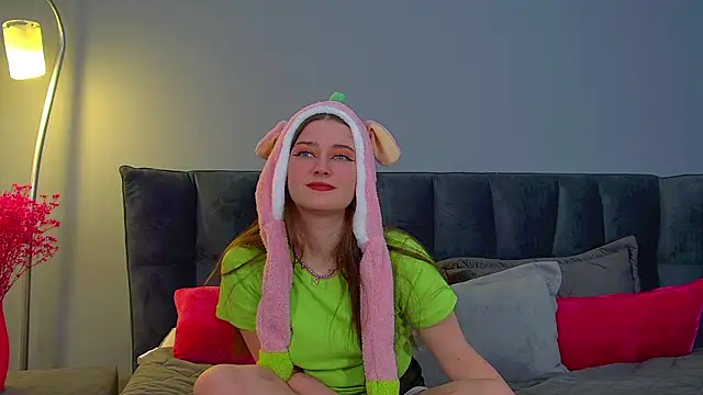 JessicaJewells online show from January 17, 6:28 am