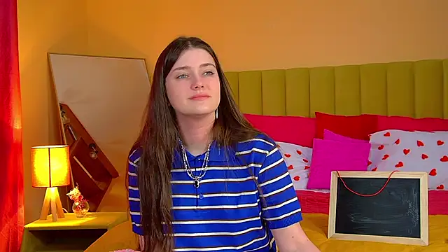 JessicaJewells online show from March 18, 6:27 am