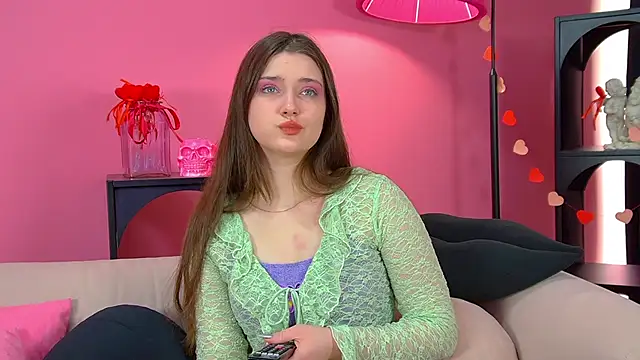 JessicaJewells online show from March 29, 6:26 am