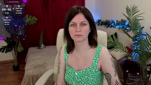 TinaMelt online show from November 16, 4:56 pm