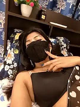 Snapshot of priya_26 chatting on November 18, 11:15 pm priya 26 online show from November 18, 11:15 pm