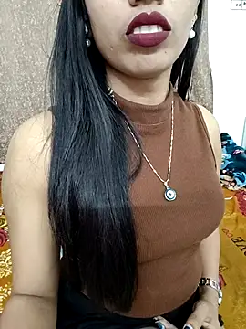 Snapshot of priya_26 chatting on October 15, 10:12 am priya 26 online show from October 15, 10:12 am