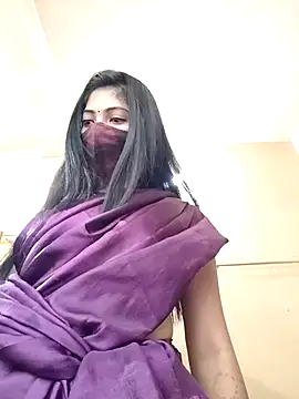 Snapshot of priya_26 chatting on October 4, 2:46 am priya 26 online show from October 4, 2:46 am