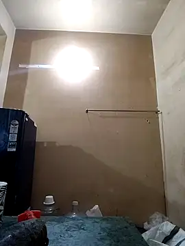 Snapshot of priya_26 chatting on October 1, 12:27 am priya 26 online show from October 1, 12:27 am