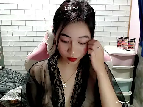 Rainea149 online show from February 13, 1:44 pm