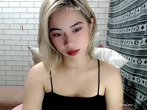 Rainea149 online show from November 14, 1:31 am