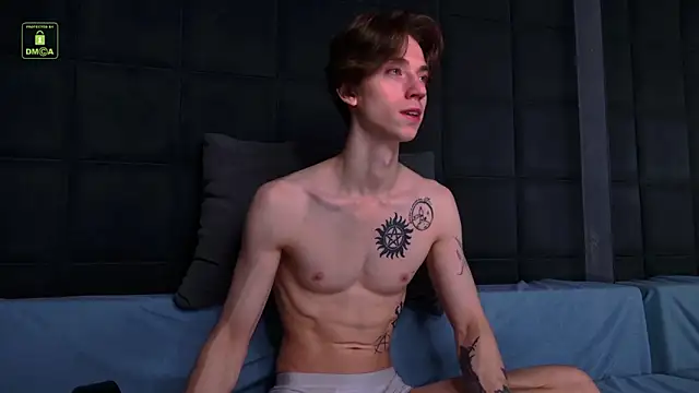 Snapshot of ares_pallini chatting on November 12, 4:38 am ares pallini online show from November 12, 4:38 am