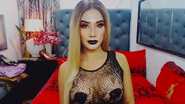 Snapshot of Mistress4fun chatting on February 17, 8:33 am Mistress4fun online show from February 17, 8:33 am