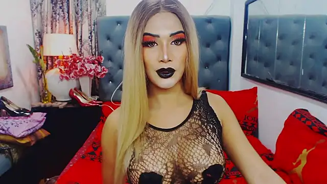 Snapshot of Mistress4fun chatting on March 2, 5:41 am Mistress4fun online show from March 2, 5:41 am