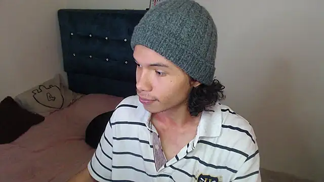 Xoxo Smiles online show from October 28, 4:06 pm