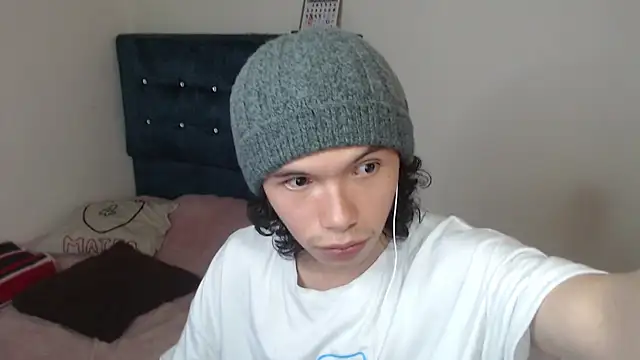 Xoxo Smiles online show from October 18, 8:22 pm