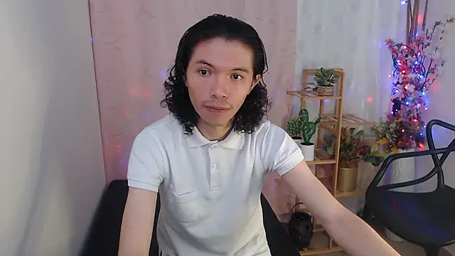 Xoxo Smiles online show from January 31, 8:07 pm