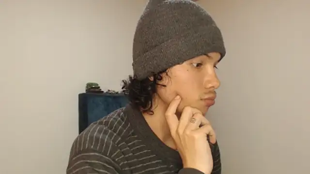 Xoxo Smiles online show from September 10, 6:18 pm