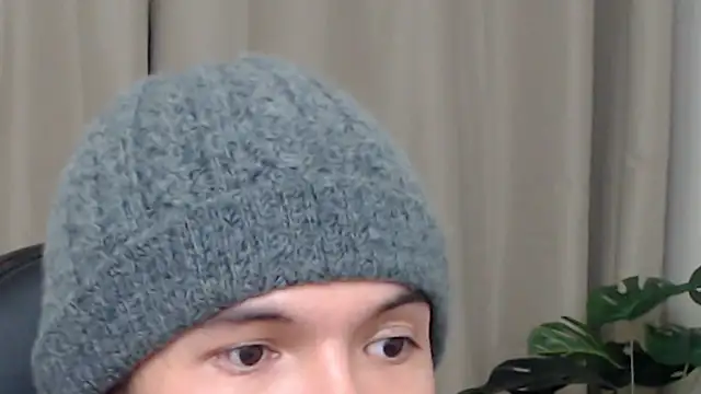 Xoxo Smiles online show from December 19, 7:27 pm