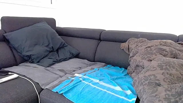 Snapshot of Hijuga chatting on October 1, 8:41 am Hijuga online show from October 1, 8:41 am