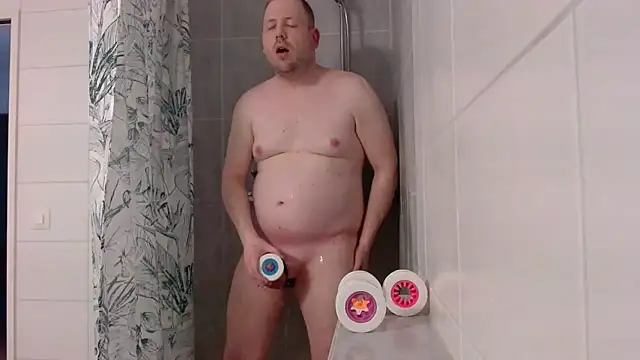 Snapshot of Hijuga chatting on February 19, 2:58 pm Hijuga online show from February 19, 2:58 pm