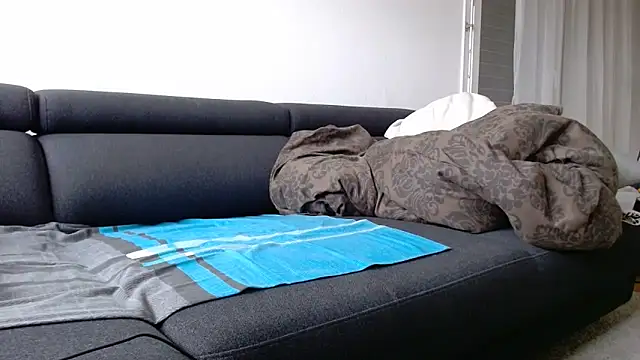 Snapshot of Hijuga chatting on November 2, 9:03 am Hijuga online show from November 2, 9:03 am