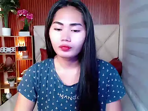 Snapshot of sluttyprincess0 chatting on November 21, 10:42 pm sluttyprincess0 online show from November 21, 10:42 pm