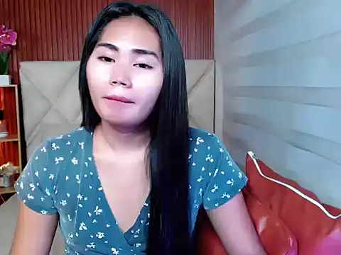 Snapshot of sluttyprincess0 chatting on November 27, 10:43 pm sluttyprincess0 online show from November 27, 10:43 pm