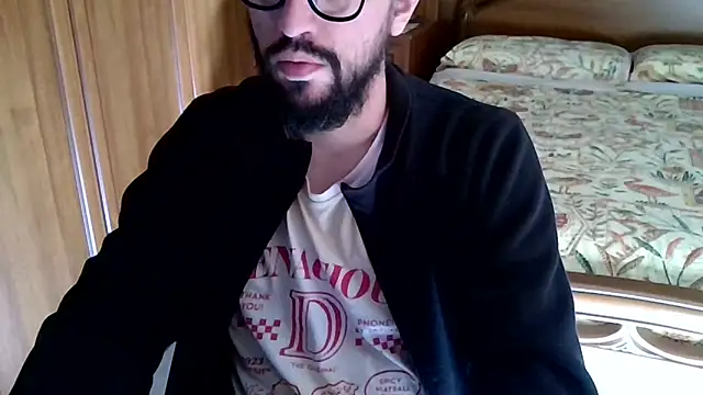 Snapshot of MisterX_99 chatting on October 9, 7:42 am MisterX 99 online show from October 9, 7:42 am