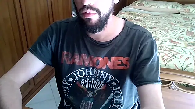 Snapshot of MisterX_99 chatting on October 6, 11:33 am MisterX 99 online show from October 6, 11:33 am