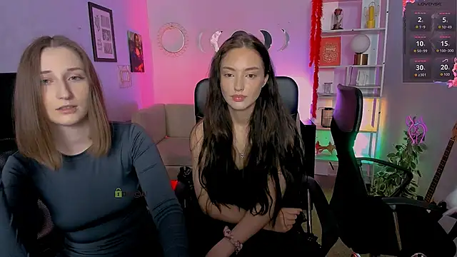 eva smiith  online show from May 28, 5:37 am