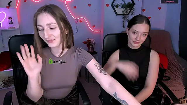 eva smiith  online show from March 17, 6:49 am