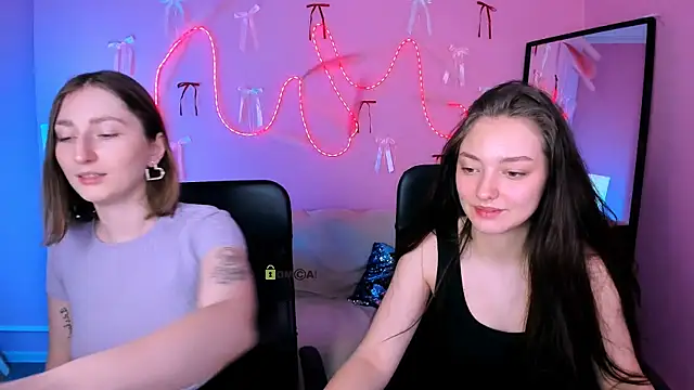 eva smiith  online show from March 19, 6:46 am