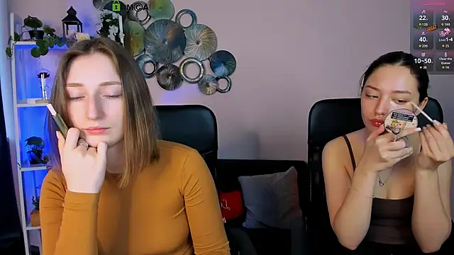 eva smiith  online show from March 31, 5:42 am