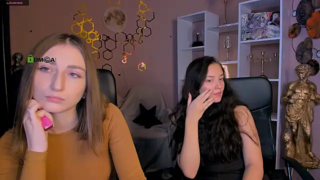 Snapshot of eva_smiith_ chatting on November 26, 6:46 am eva smiith online show from November 26, 6:46 am