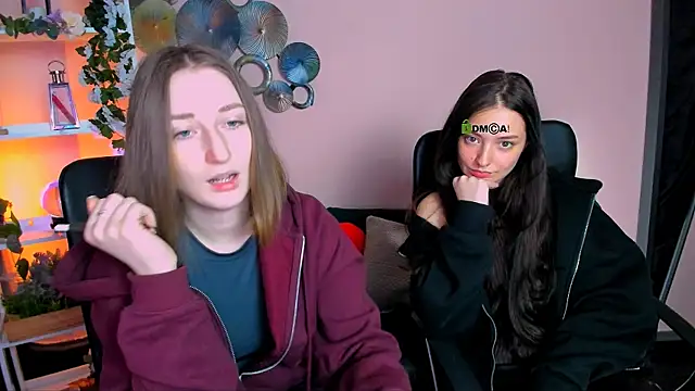 eva smiith  online show from April 13, 5:55 am