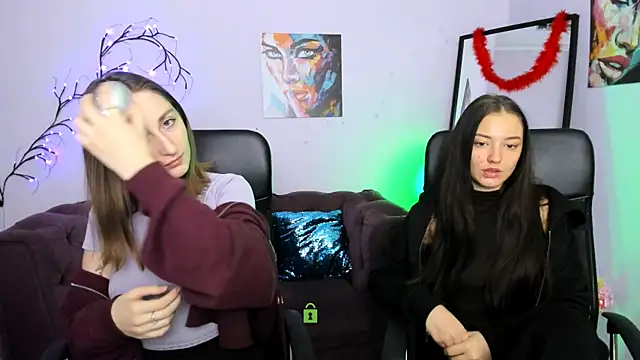 eva smiith  online show from December 17, 6:40 am