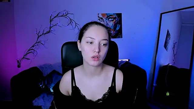 Snapshot of eva_smiith_ chatting on November 7, 6:40 am eva smiith online show from November 7, 6:40 am