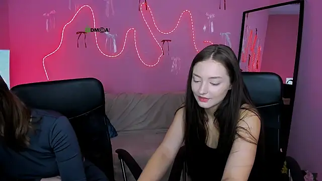 eva smiith  online show from March 13, 6:51 am